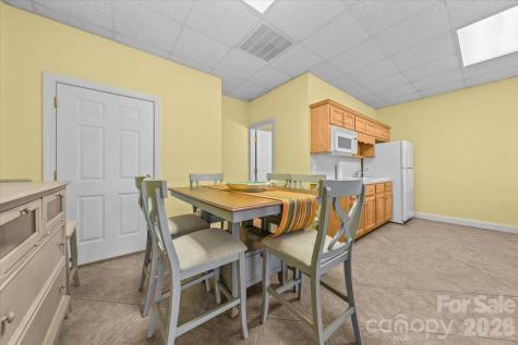 704 Shoreline Drive New London NC 28127