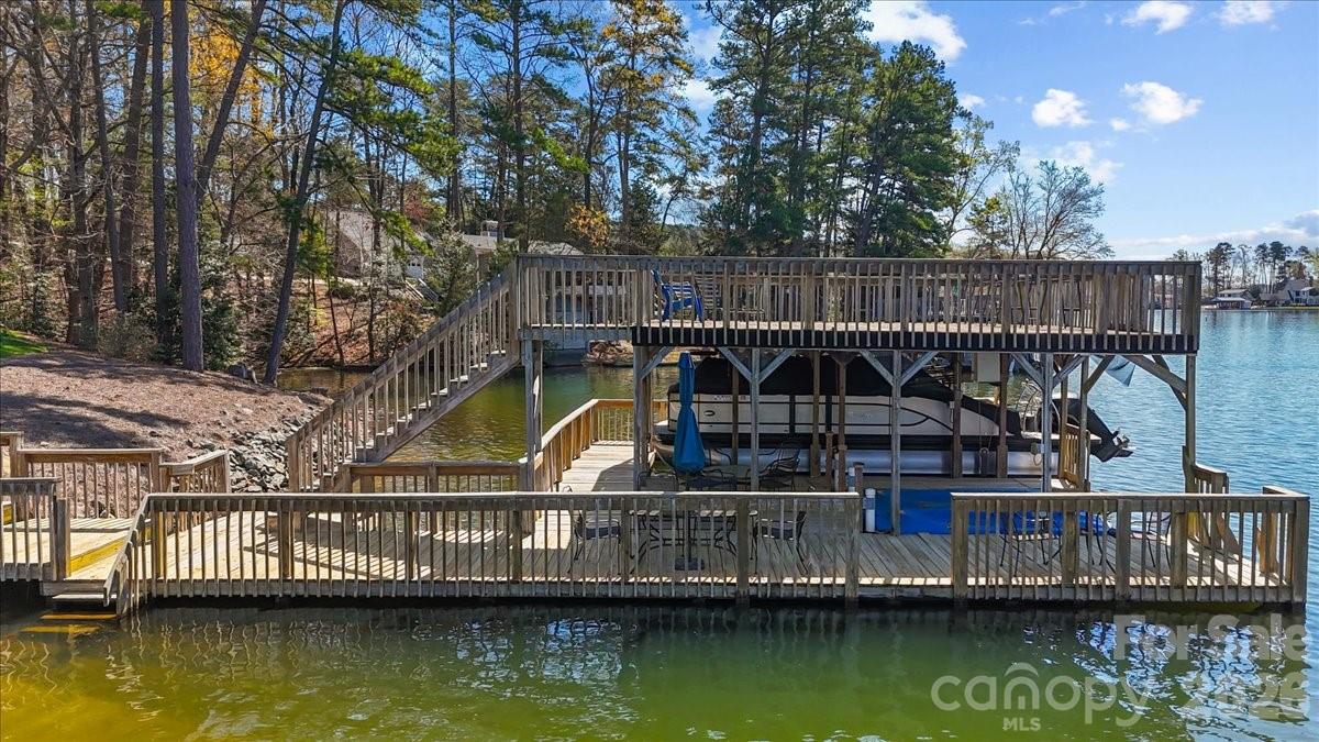 704 Shoreline Drive New London NC 28127