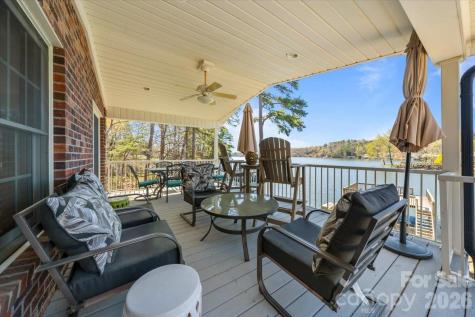 704 Shoreline Drive New London NC 28127