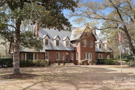 1503 Elm Street Conway SC 29526