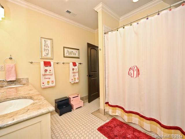 6304 Saint Stephen Lane Charlotte NC 28210