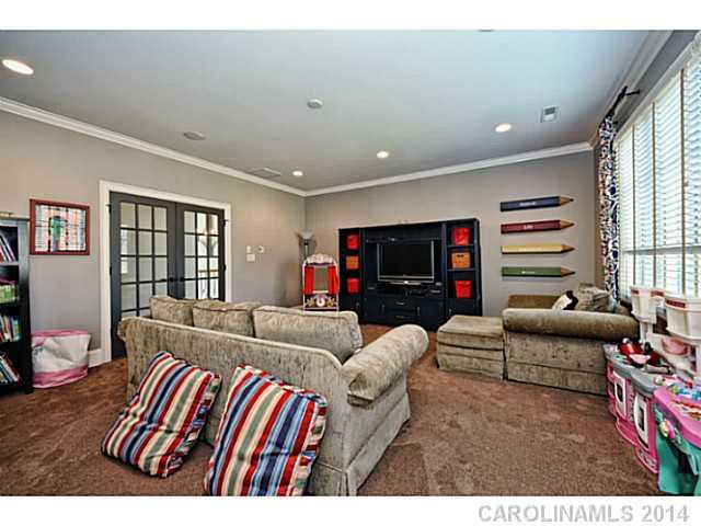 6304 Saint Stephen Lane Charlotte NC 28210