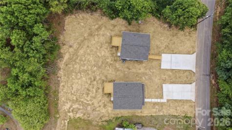 906 Dewey Street Badin NC 28009