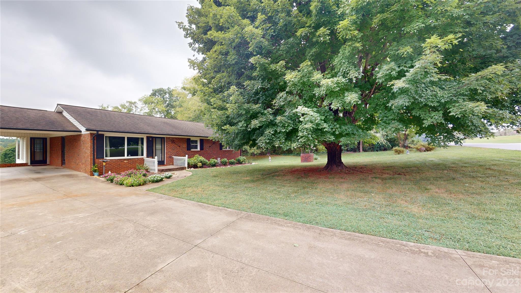 1571 Home Trail Lincolnton NC 28092