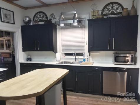 178 S Caldwell Street Brevard NC 28712