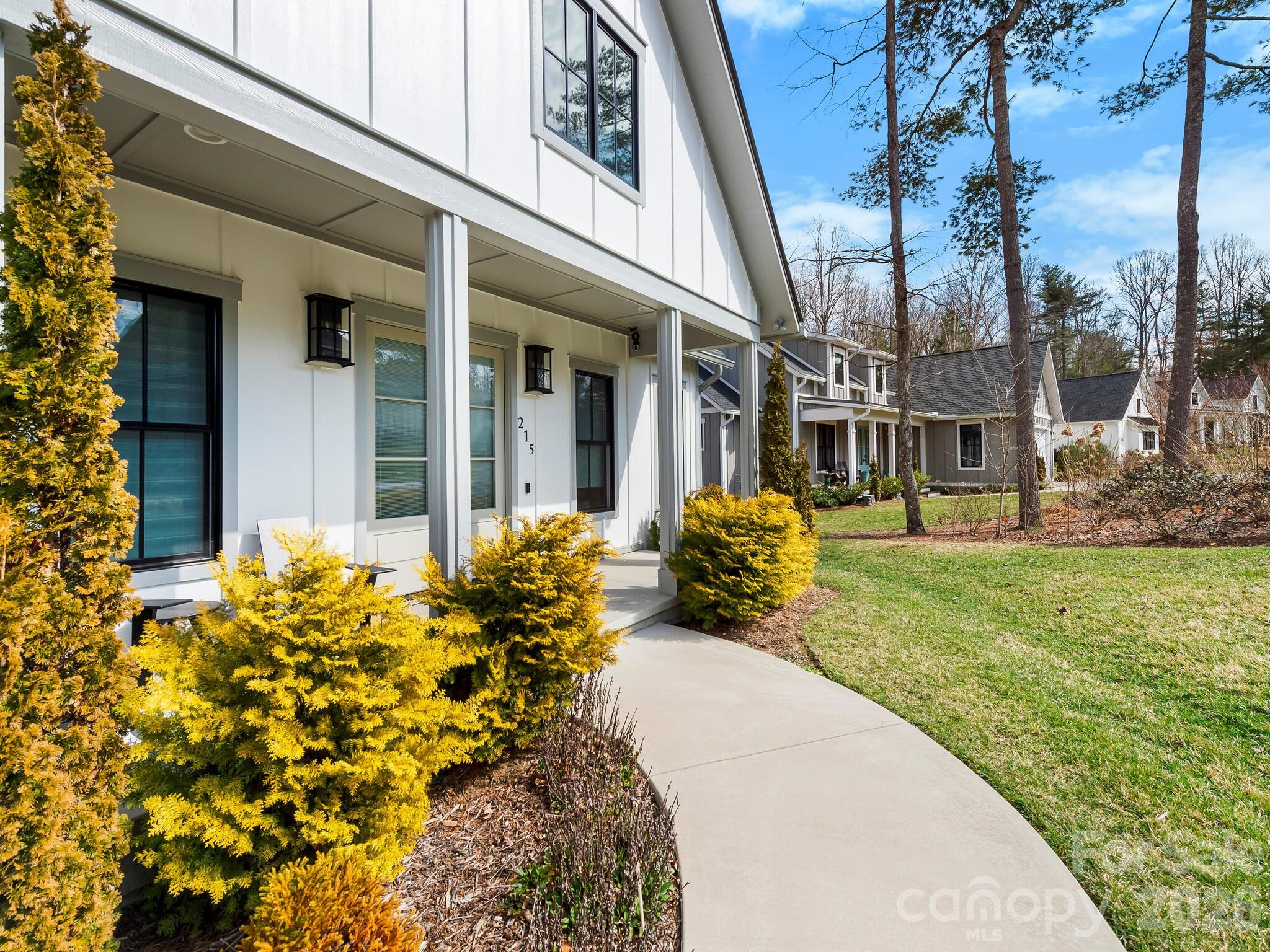 215 Lindsey Farm Drive Flat Rock NC 28731