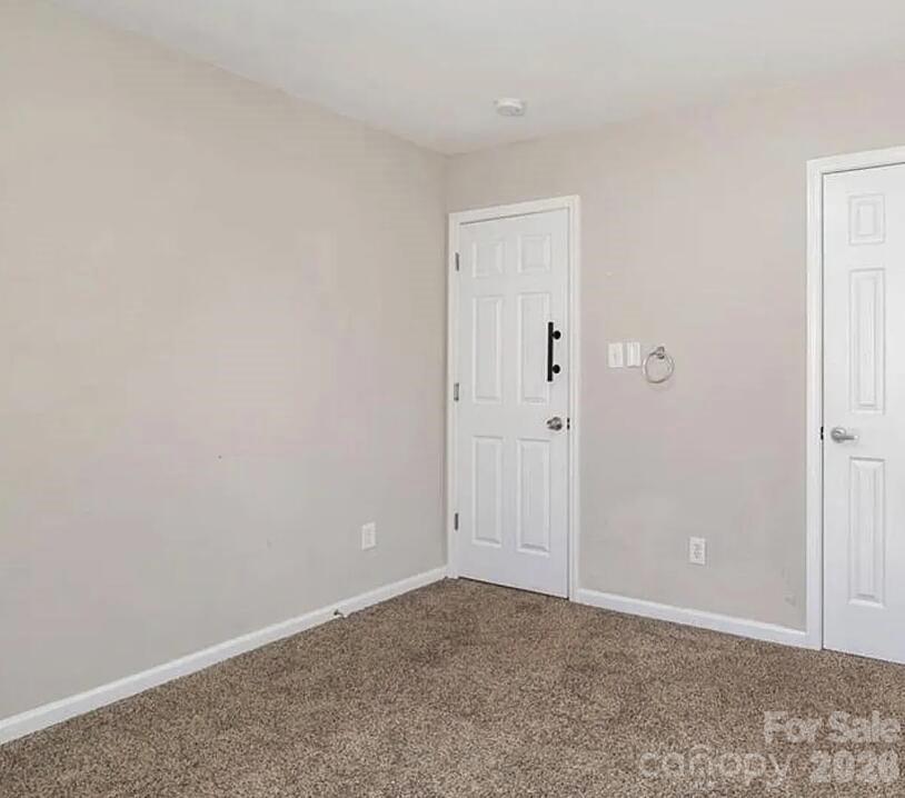 1212 Oakdale Commons Court Charlotte NC 28216