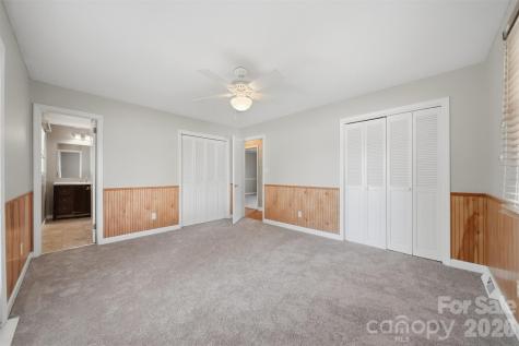 2010 Elizabeth Avenue Hickory NC 28602