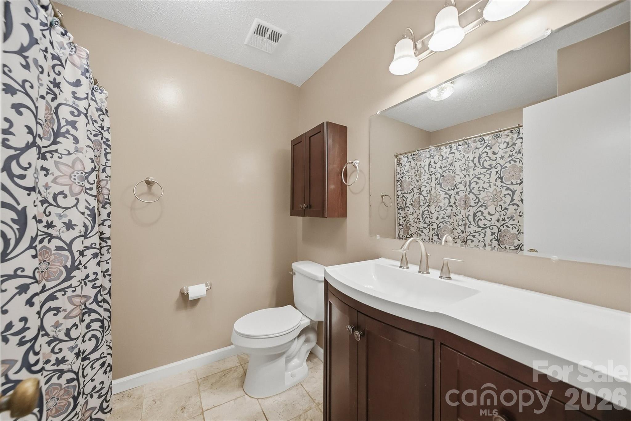 2010 Elizabeth Avenue Hickory NC 28602