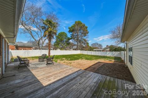 2010 Elizabeth Avenue Hickory NC 28602