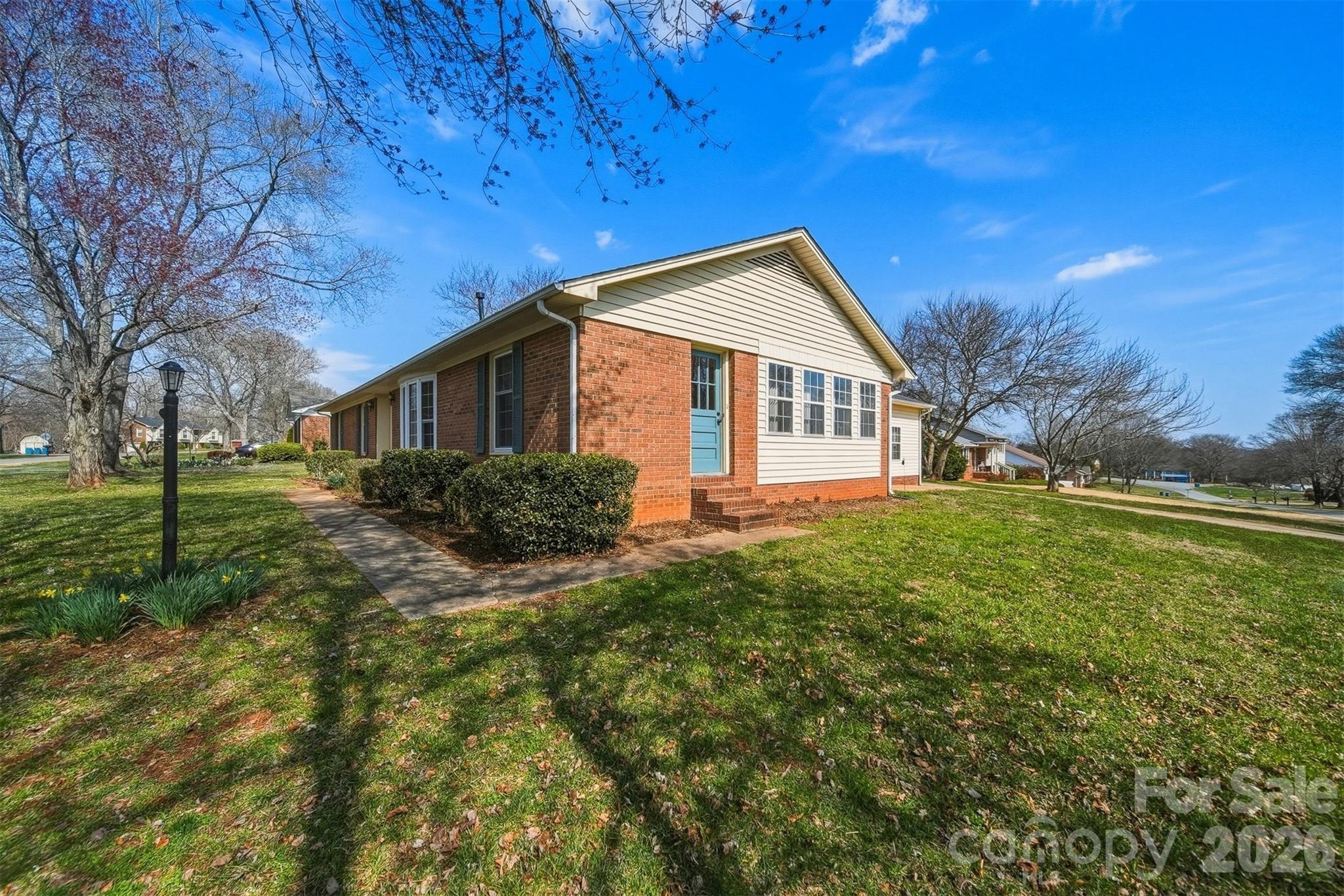 2010 Elizabeth Avenue Hickory NC 28602