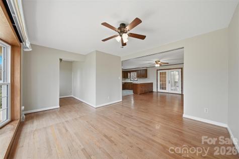 2010 Elizabeth Avenue Hickory NC 28602