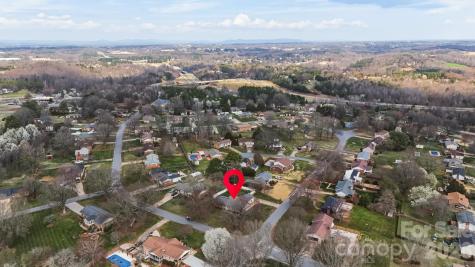 2010 Elizabeth Avenue Hickory NC 28602