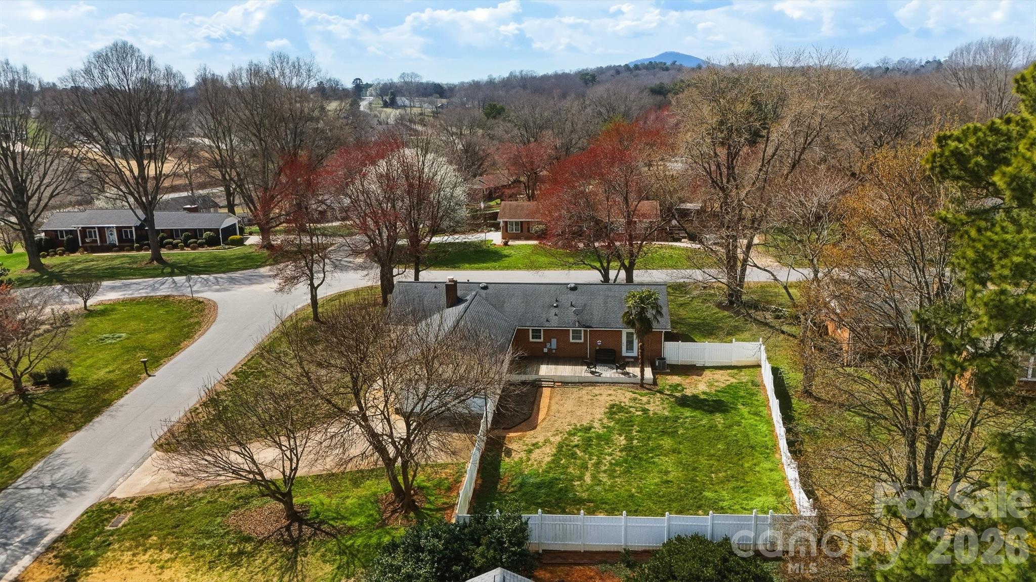 2010 Elizabeth Avenue Hickory NC 28602