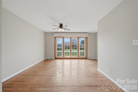 2010 Elizabeth Avenue Hickory NC 28602