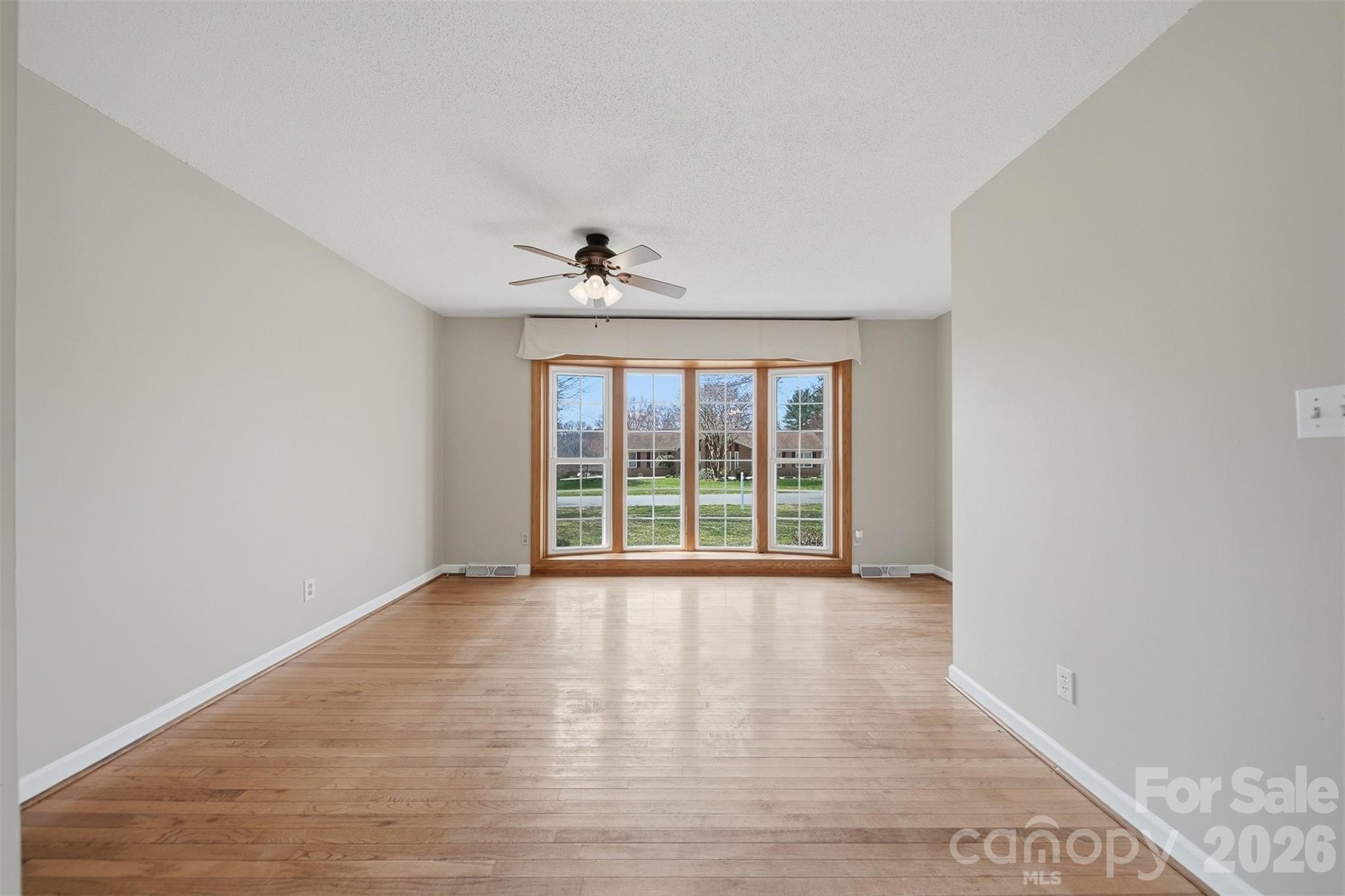 2010 Elizabeth Avenue Hickory NC 28602