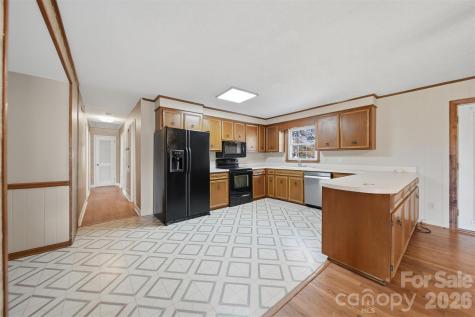 2010 Elizabeth Avenue Hickory NC 28602