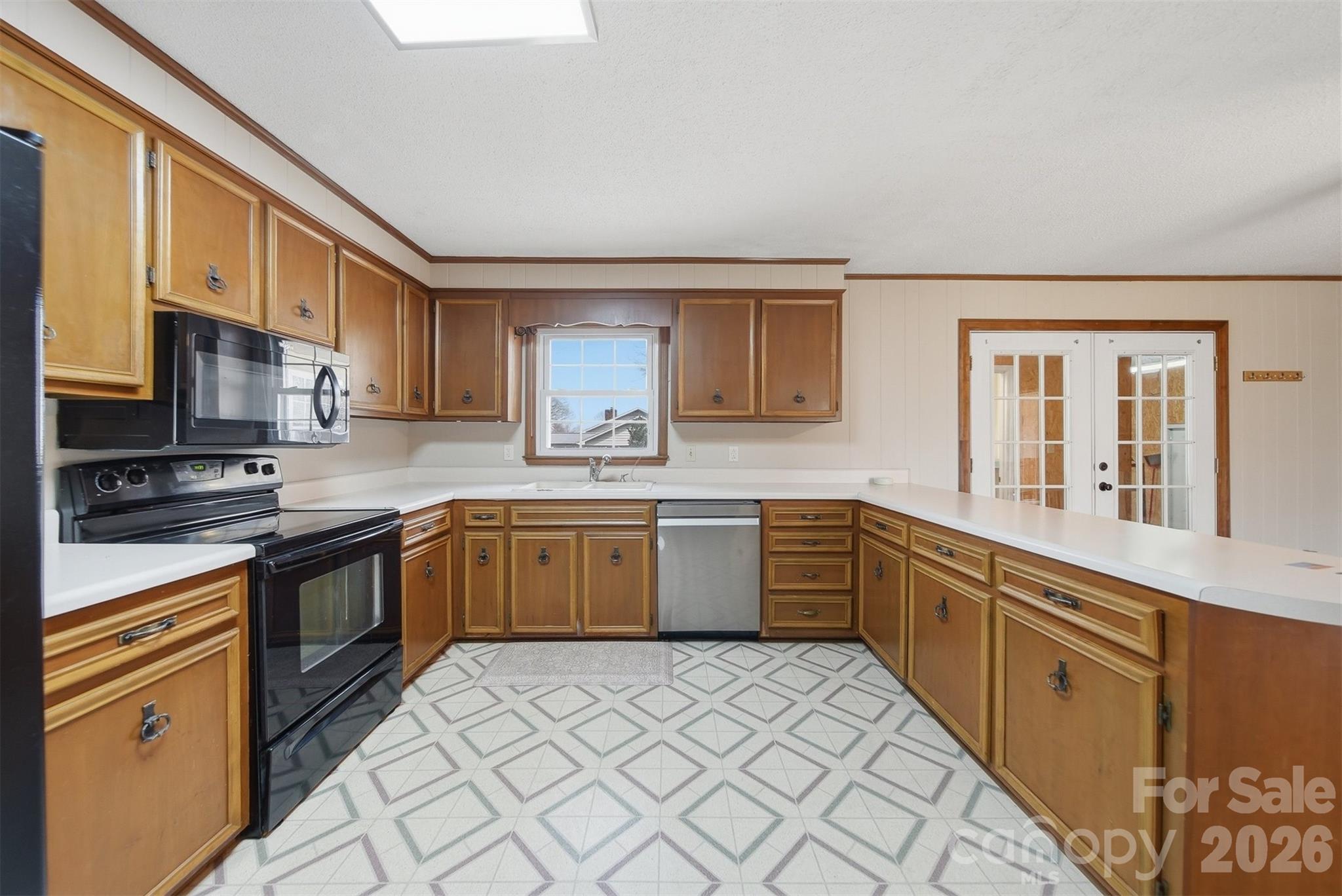 2010 Elizabeth Avenue Hickory NC 28602
