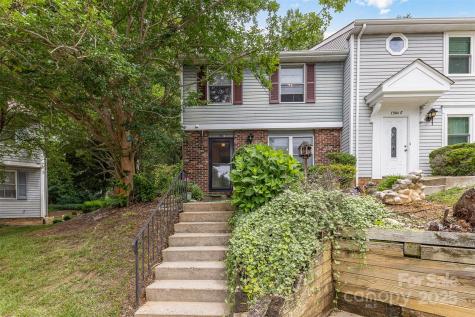 7304 Pebblestone Drive Charlotte NC 28212