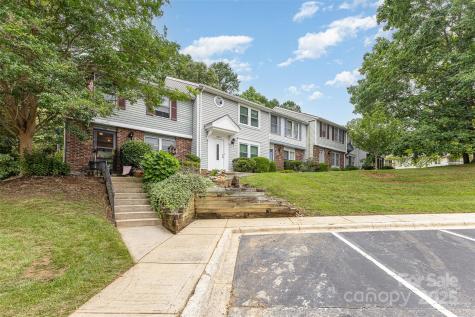 7304 Pebblestone Drive Charlotte NC 28212