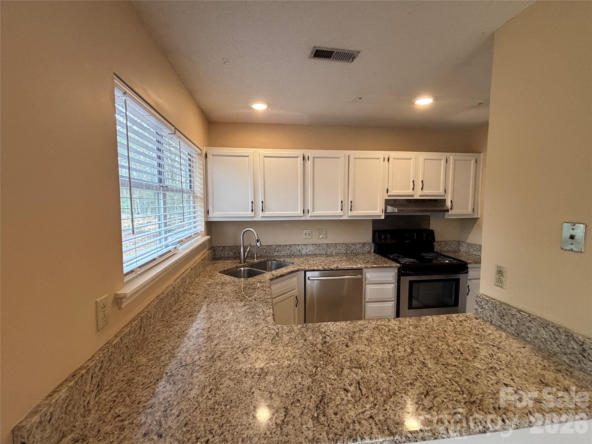 6708 Marston Court Charlotte NC 28215