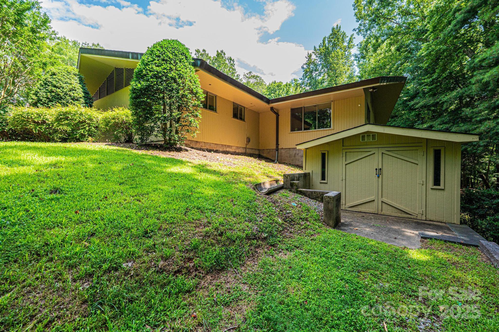 153 Hillhaven Place SE Lenoir NC 28645