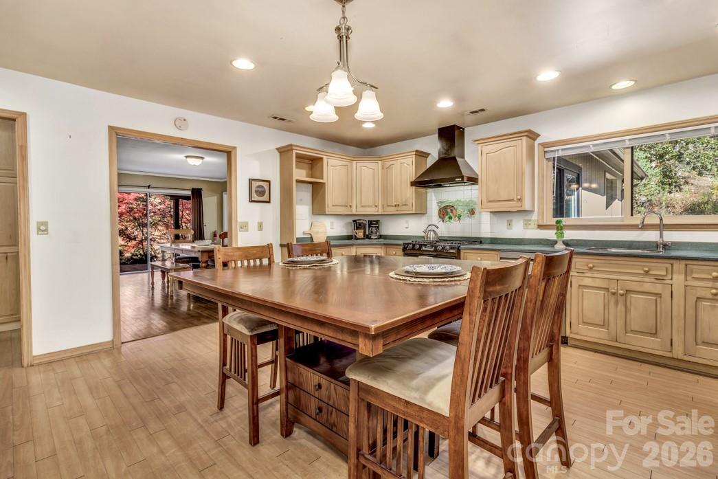 111 Hidden Pond Lane Asheville NC 28804