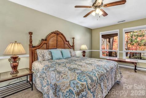 111 Hidden Pond Lane Asheville NC 28804