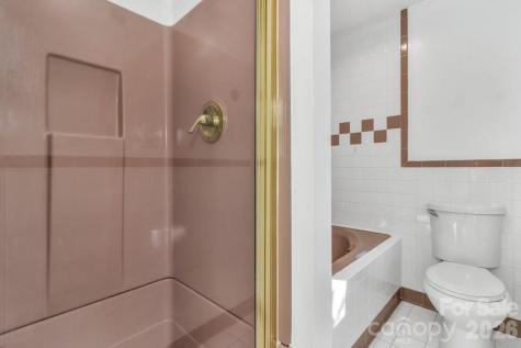 111 Hidden Pond Lane Asheville NC 28804