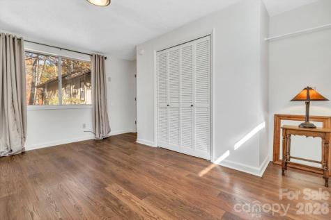 111 Hidden Pond Lane Asheville NC 28804