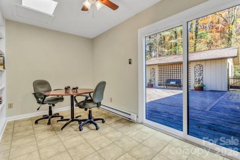 111 Hidden Pond Lane Asheville NC 28804