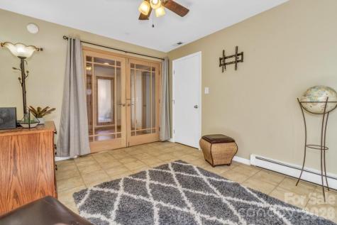 111 Hidden Pond Lane Asheville NC 28804