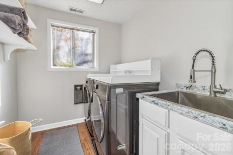 111 Hidden Pond Lane Asheville NC 28804