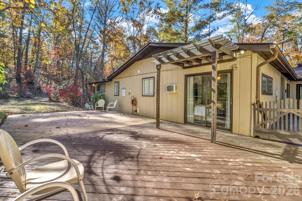 111 Hidden Pond Lane Asheville NC 28804