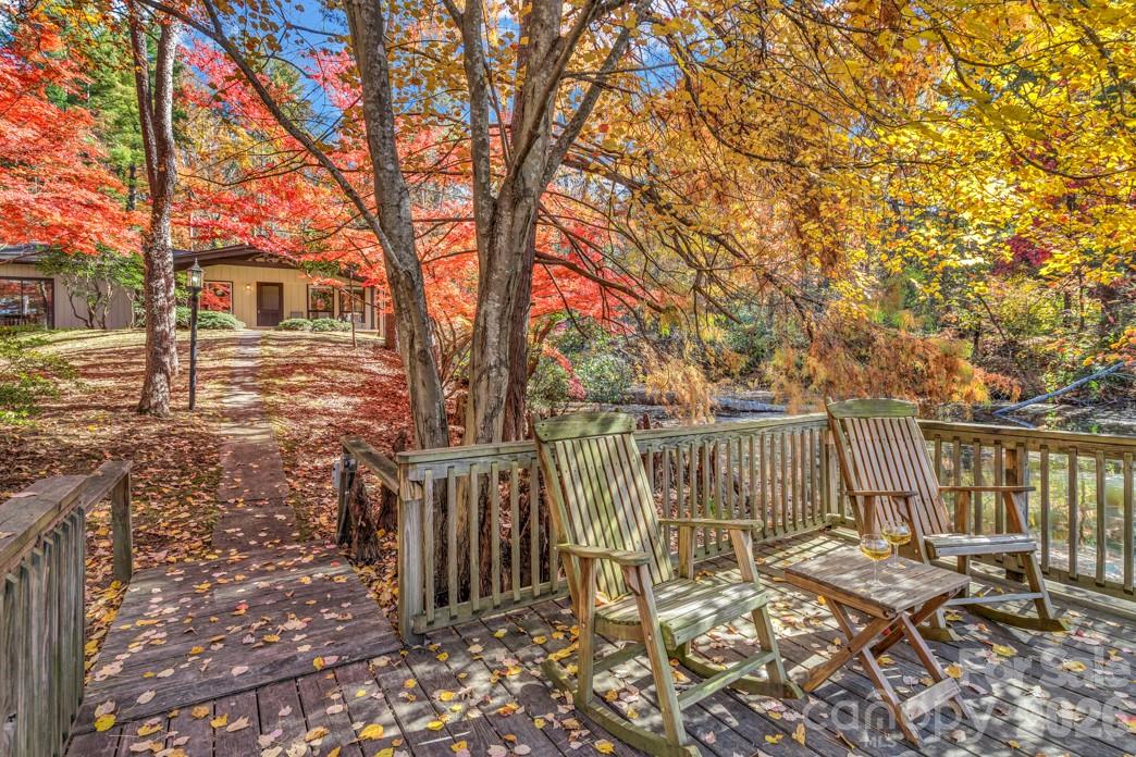 111 Hidden Pond Lane Asheville NC 28804