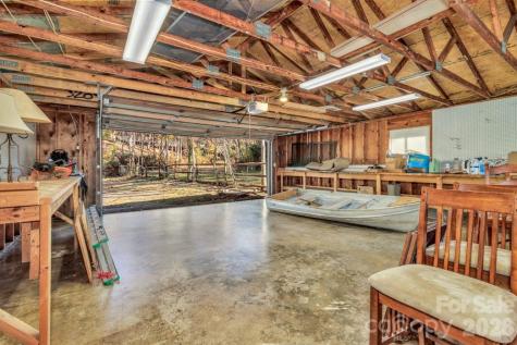 111 Hidden Pond Lane Asheville NC 28804