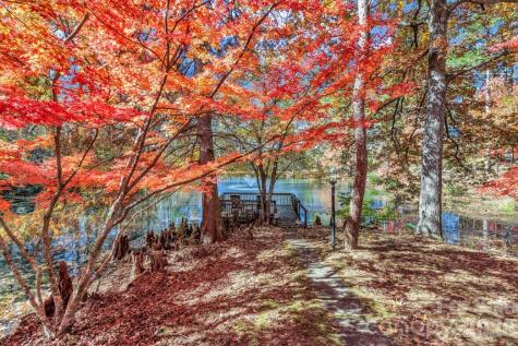 111 Hidden Pond Lane Asheville NC 28804