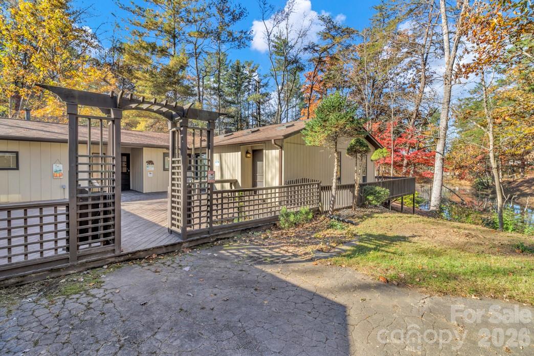111 Hidden Pond Lane Asheville NC 28804