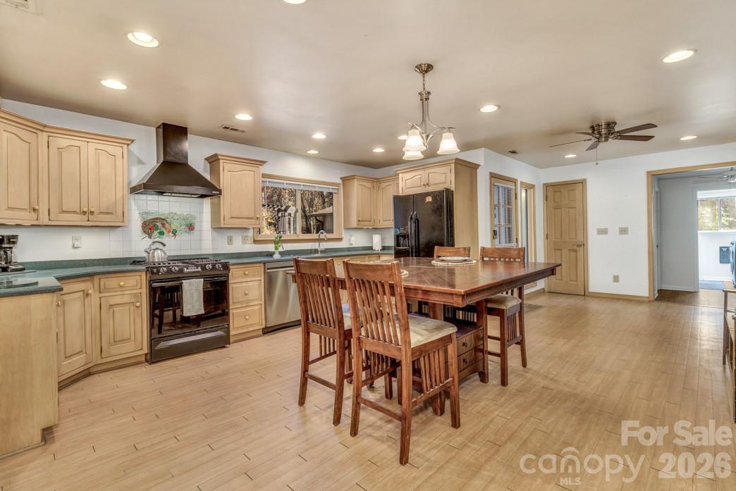 111 Hidden Pond Lane Asheville NC 28804