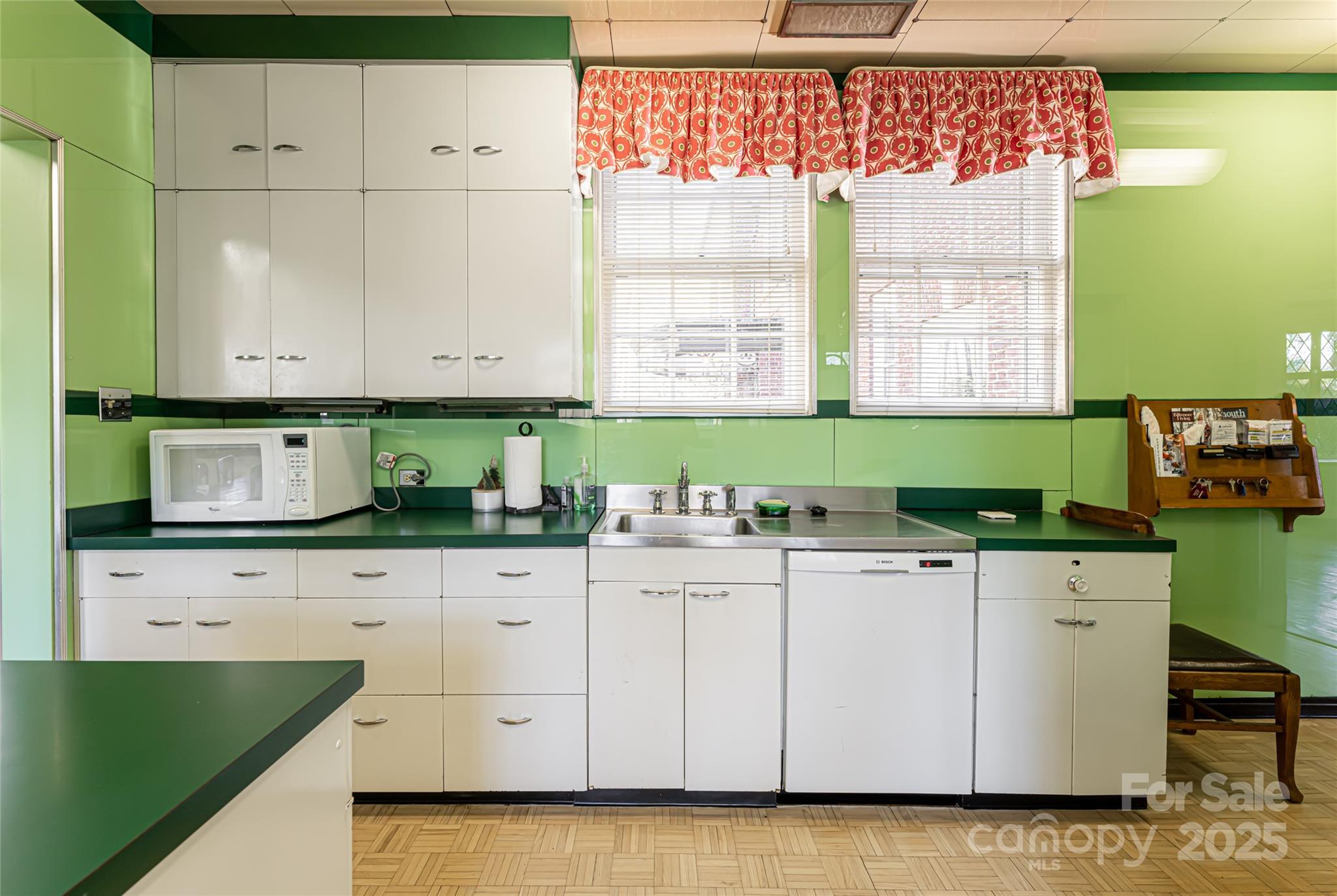 407 Vanderbilt Road Asheville NC 28803