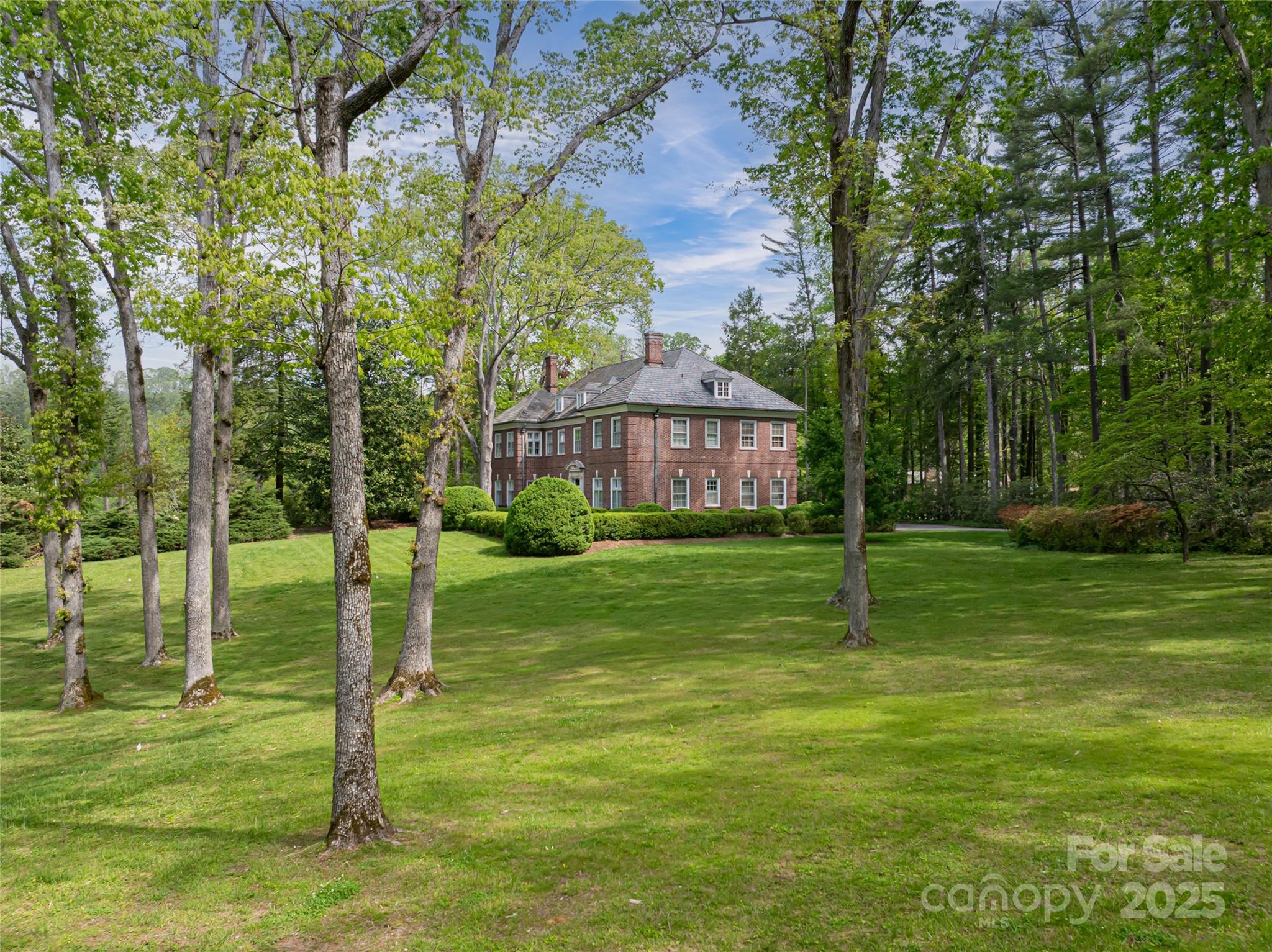 407 Vanderbilt Road Asheville NC 28803