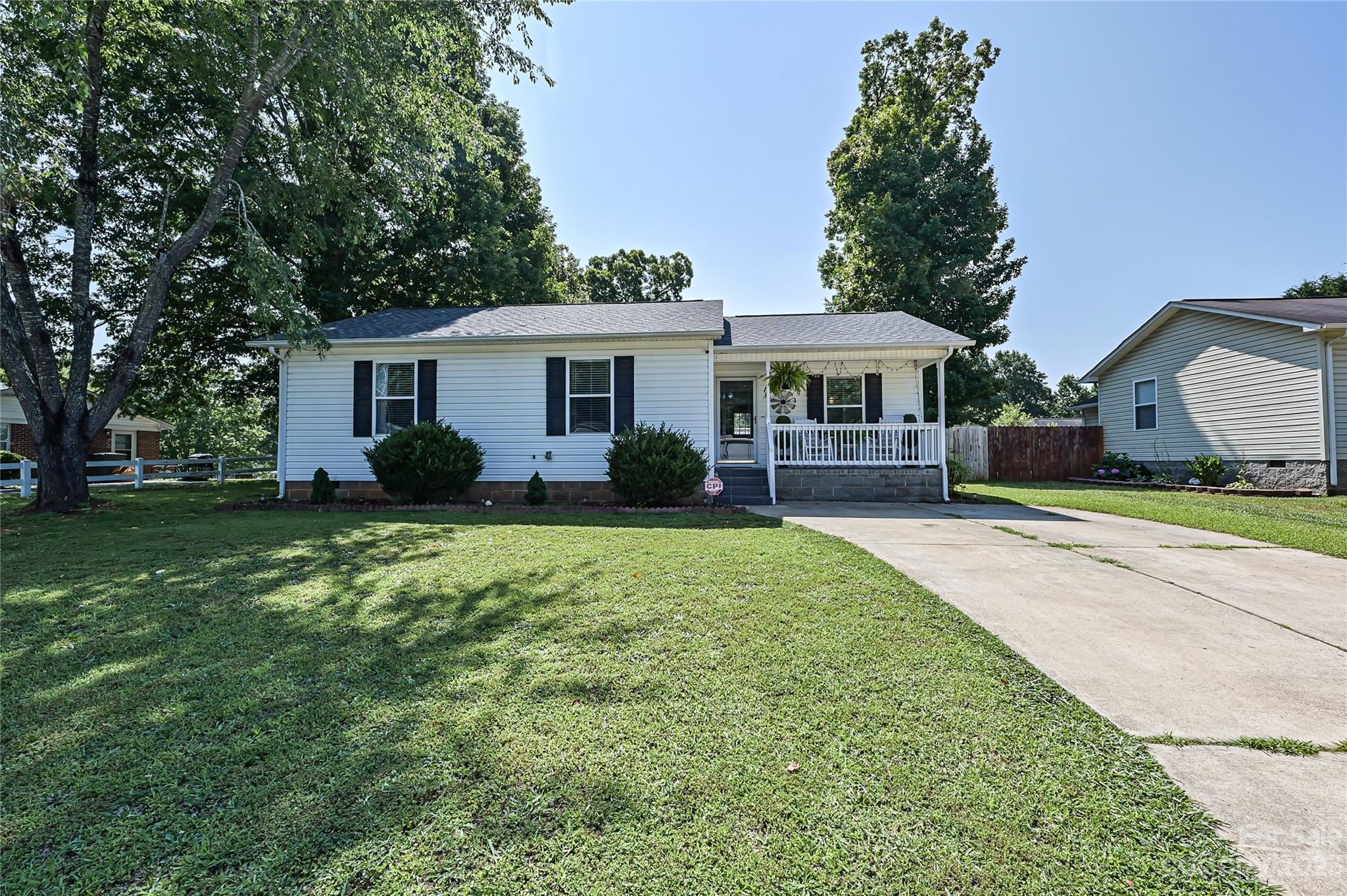 2527 Saluda Drive Gastonia NC 28054