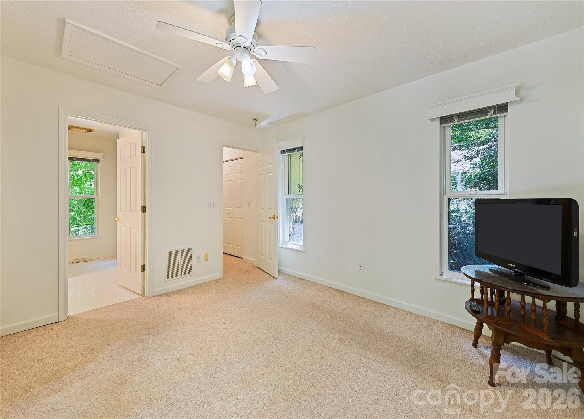 21 Winterview Trail Hendersonville NC 28739