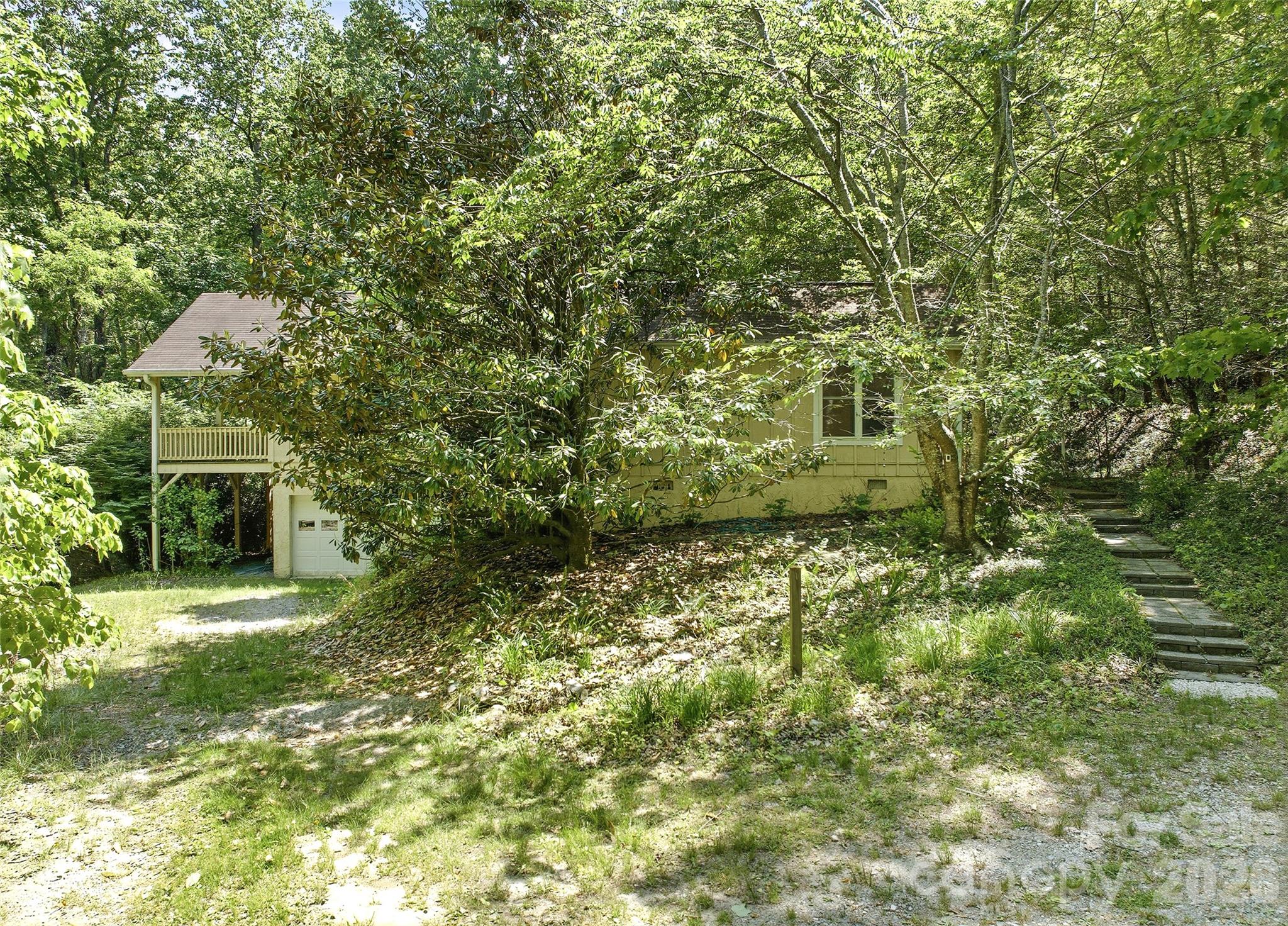 21 Winterview Trail Hendersonville NC 28739