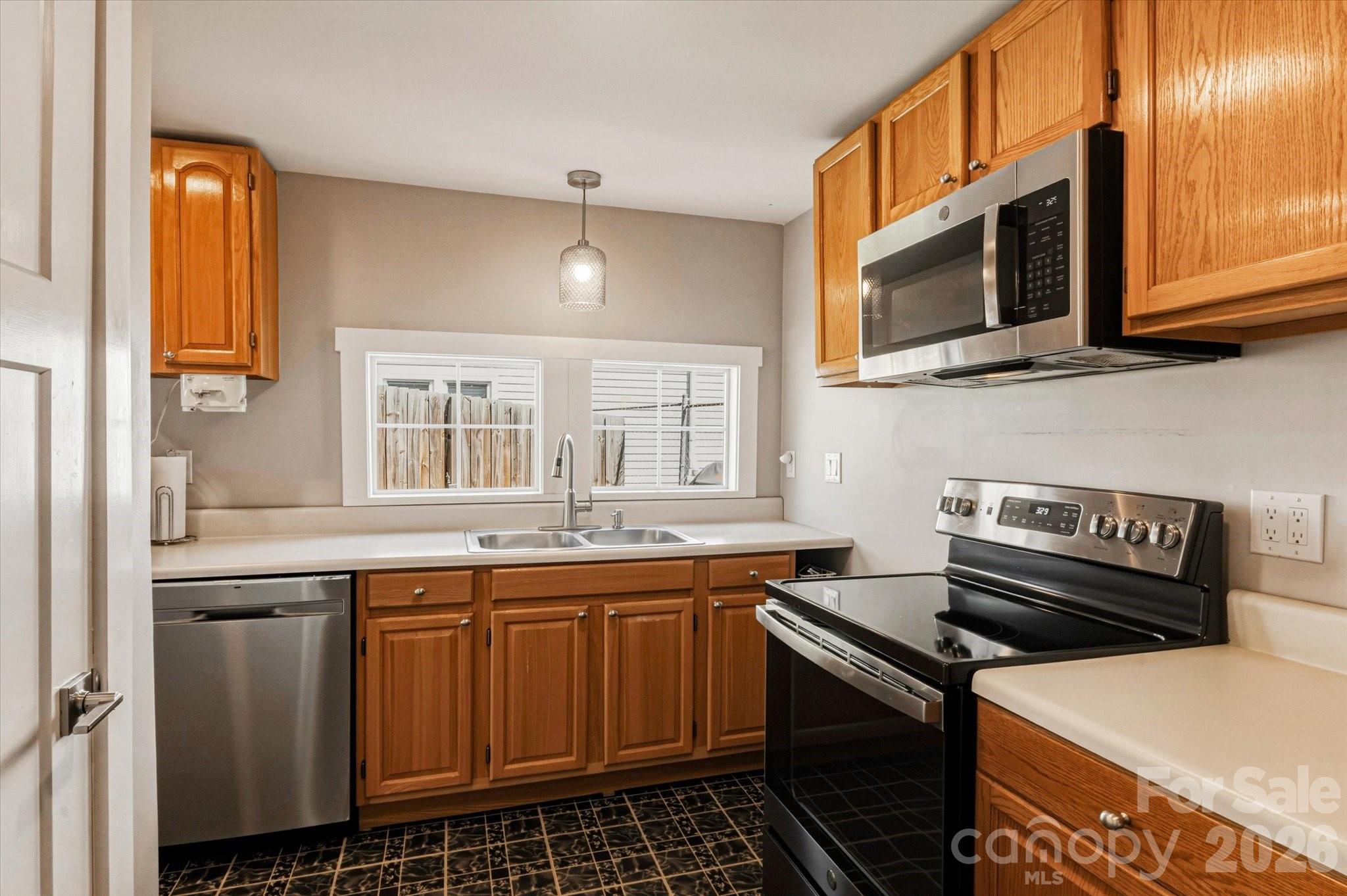 31 Huffman Road Asheville NC 28806