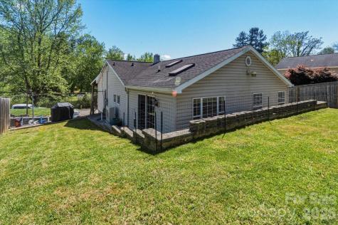 31 Huffman Road Asheville NC 28806