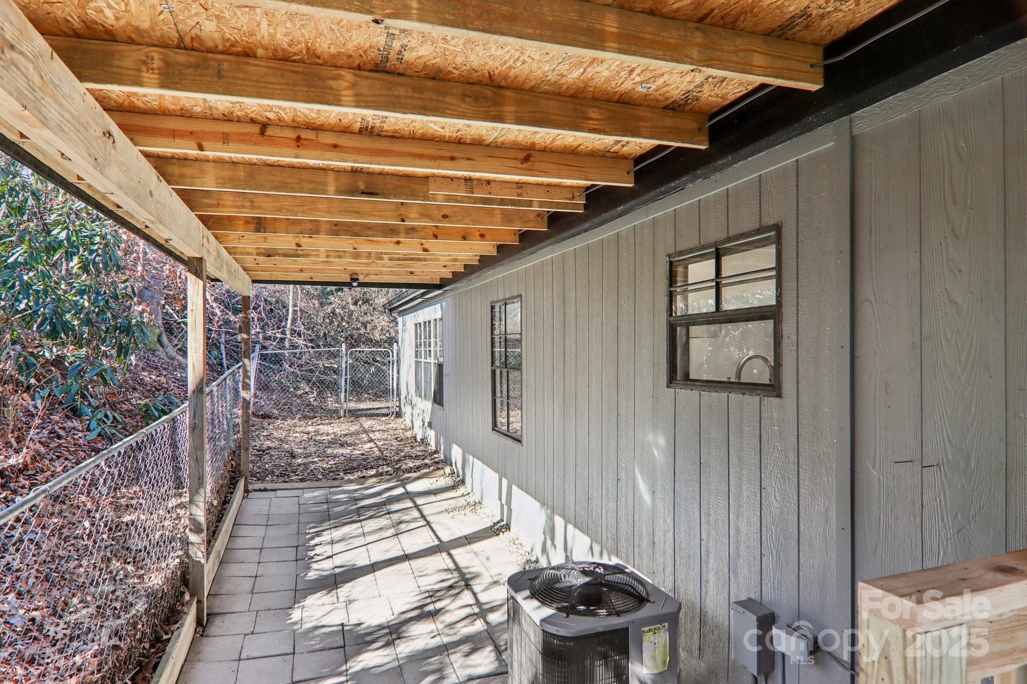 53 Woodscape Drive Mills River NC 28759