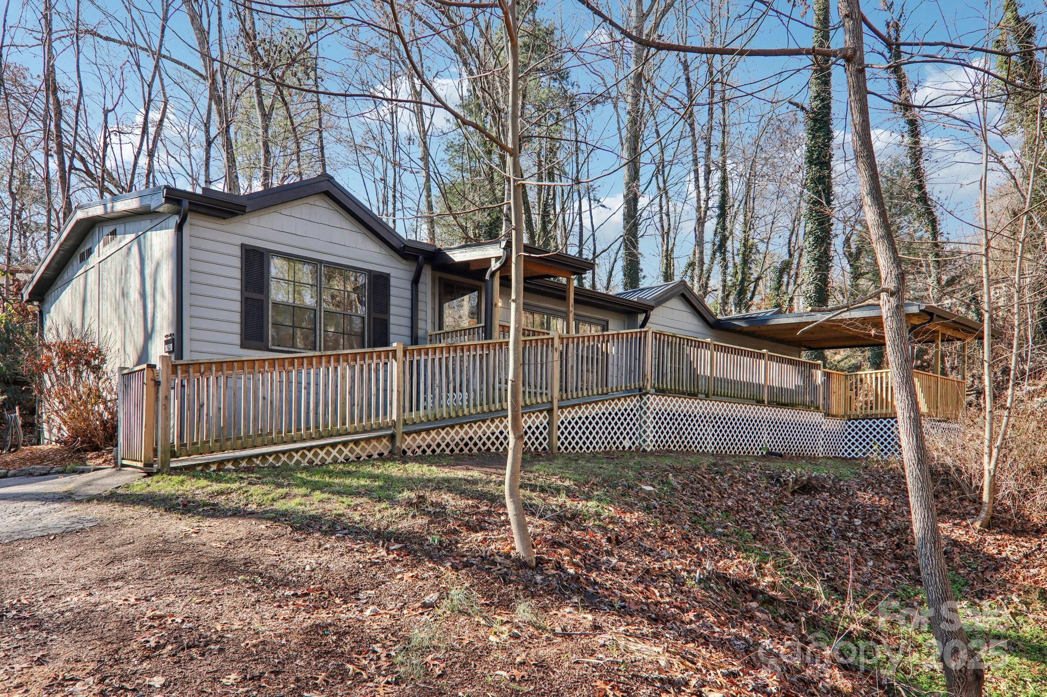 53 Woodscape Drive Mills River NC 28759