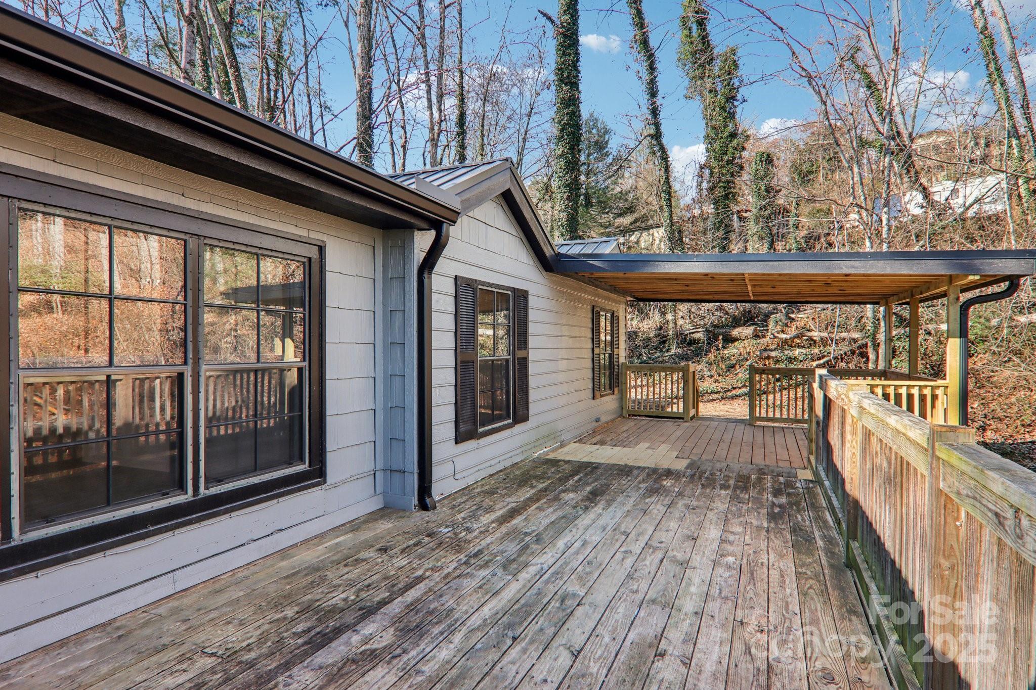 53 Woodscape Drive Mills River NC 28759