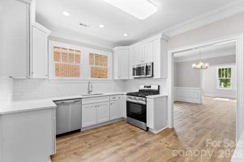 302 W Gay Street Lancaster SC 29720